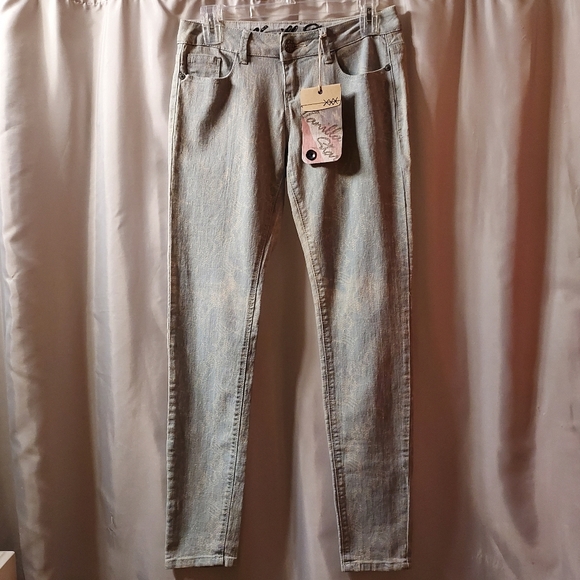 Vanilla Star Denim - 👖 Vanilla Star lace pattern bleach style skinny jeans juniors 7 women's 6
